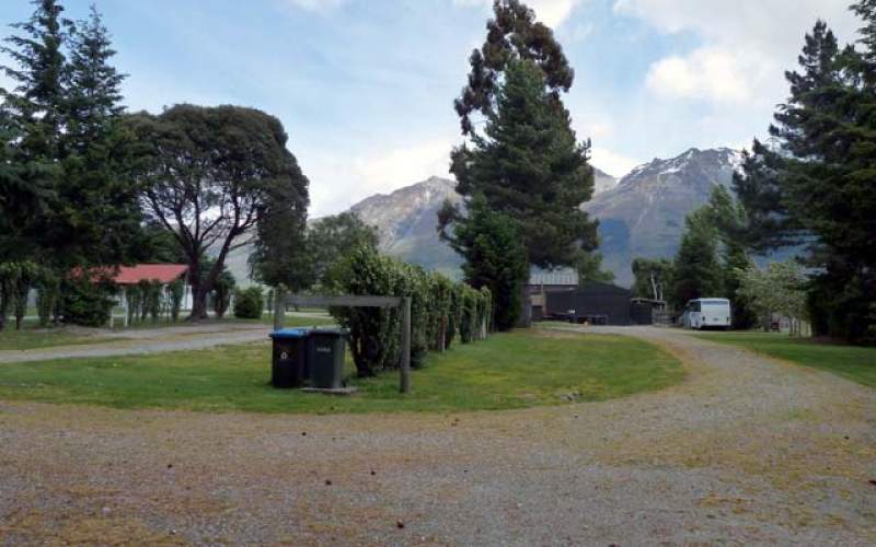 Glenorchy Holiday Park Full Service Camp New Zealand